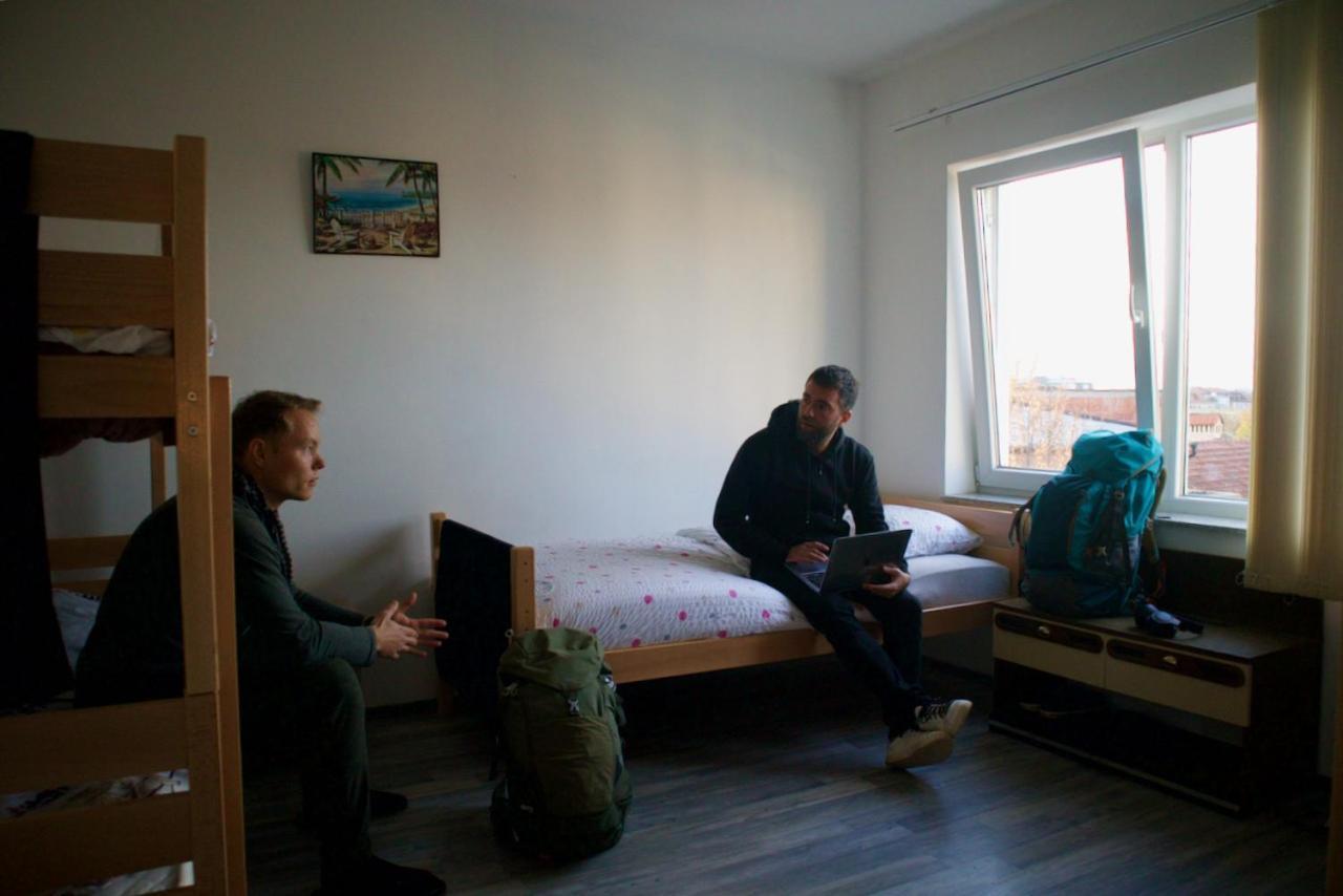 GOT Prishtina Hostel Pristina Exterior foto